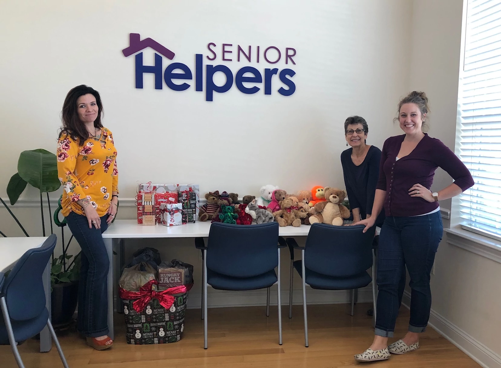 Food and Stuffed Animal Drives this Holiday Season