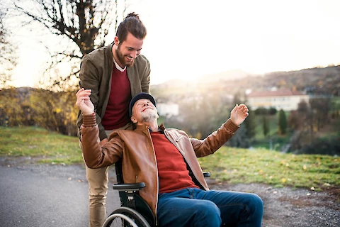 How a Family Can Help Aging Parents Live at Home in Lake Forest