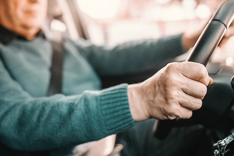 How to Know When Your Senior Loved One Is Unable to Drive Safely