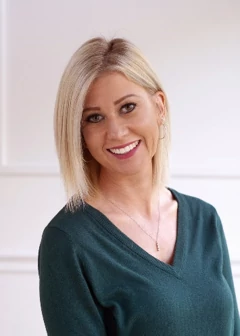 Alison 