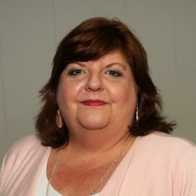 Holly Carnes