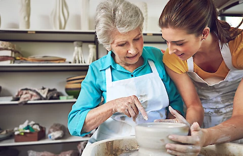 How Crafts for Seniors Can Make a Difference