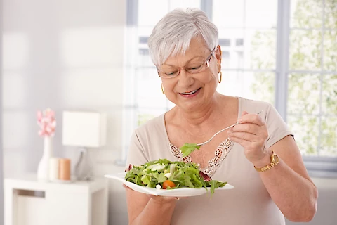 This Healthy Salad Can Help Nutrition for Seniors