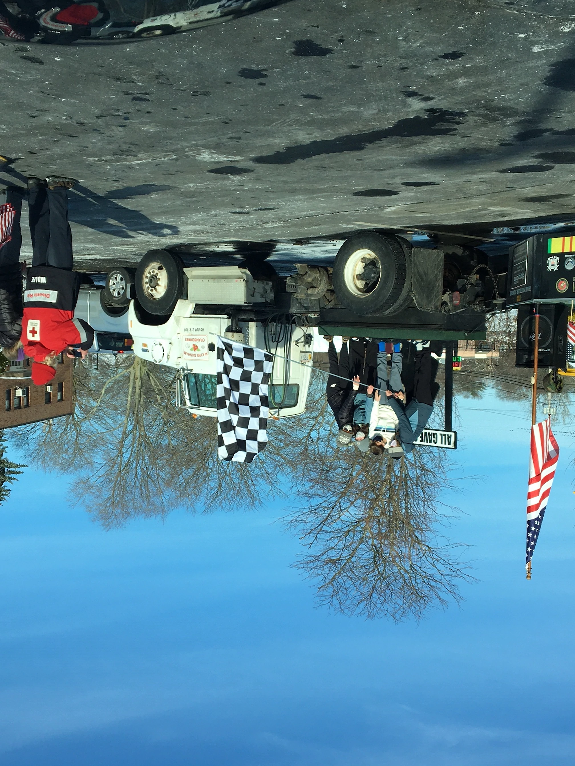 Another pic of the checkered flag
