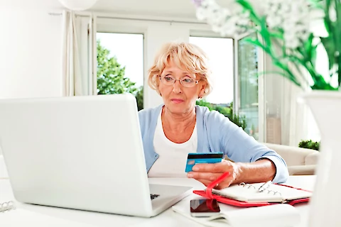 5 Ways Seniors Can Recognize Identity Theft